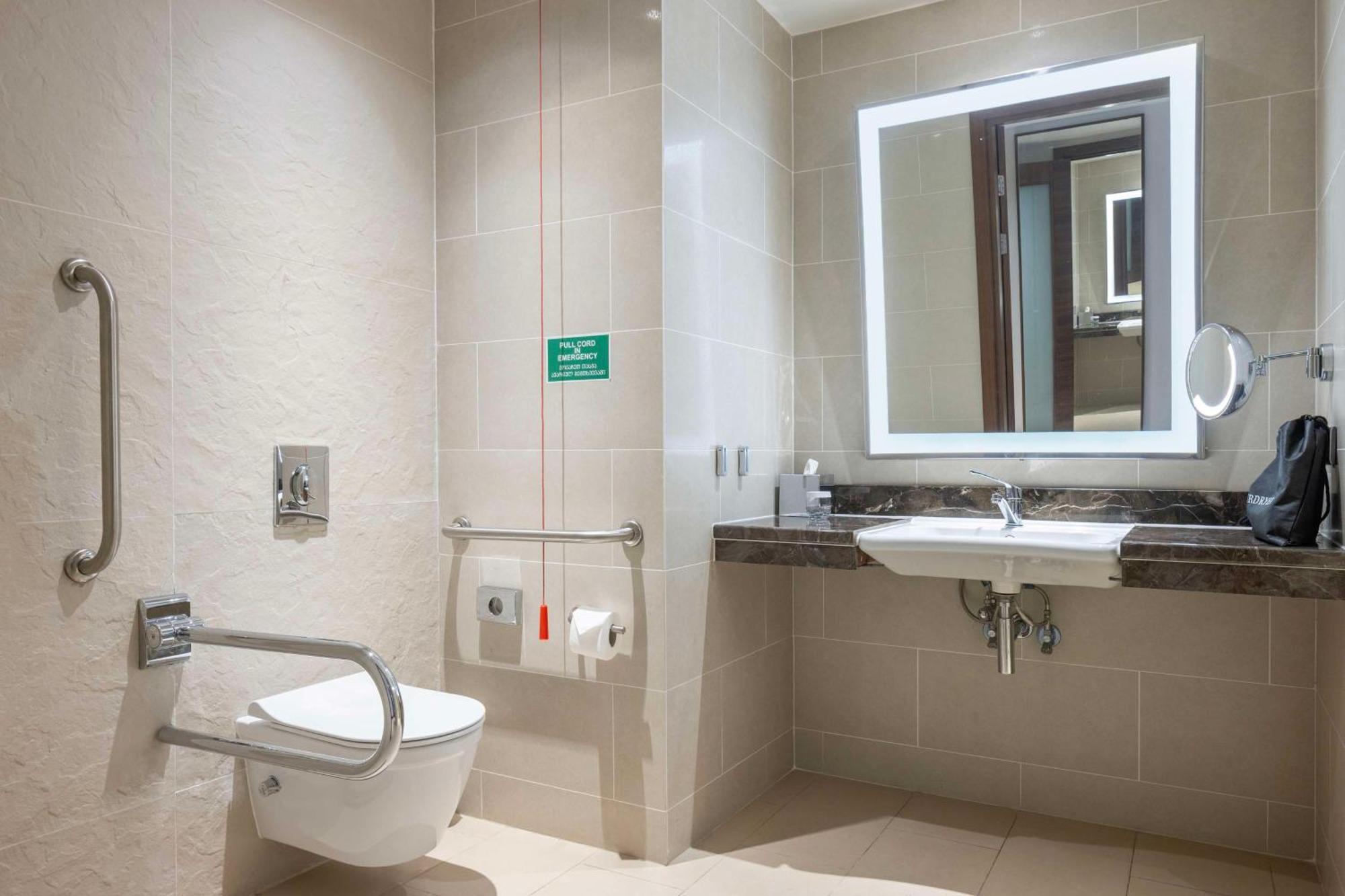 King Guest Room Disability Access